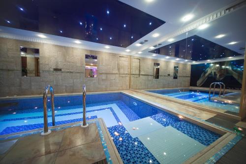 Grand Asyian Hotel --